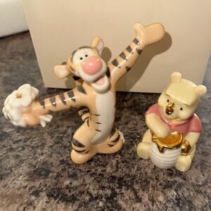 Lenox Winnie the Pooh & Tigger Shakers 24 Karat Inlay COA